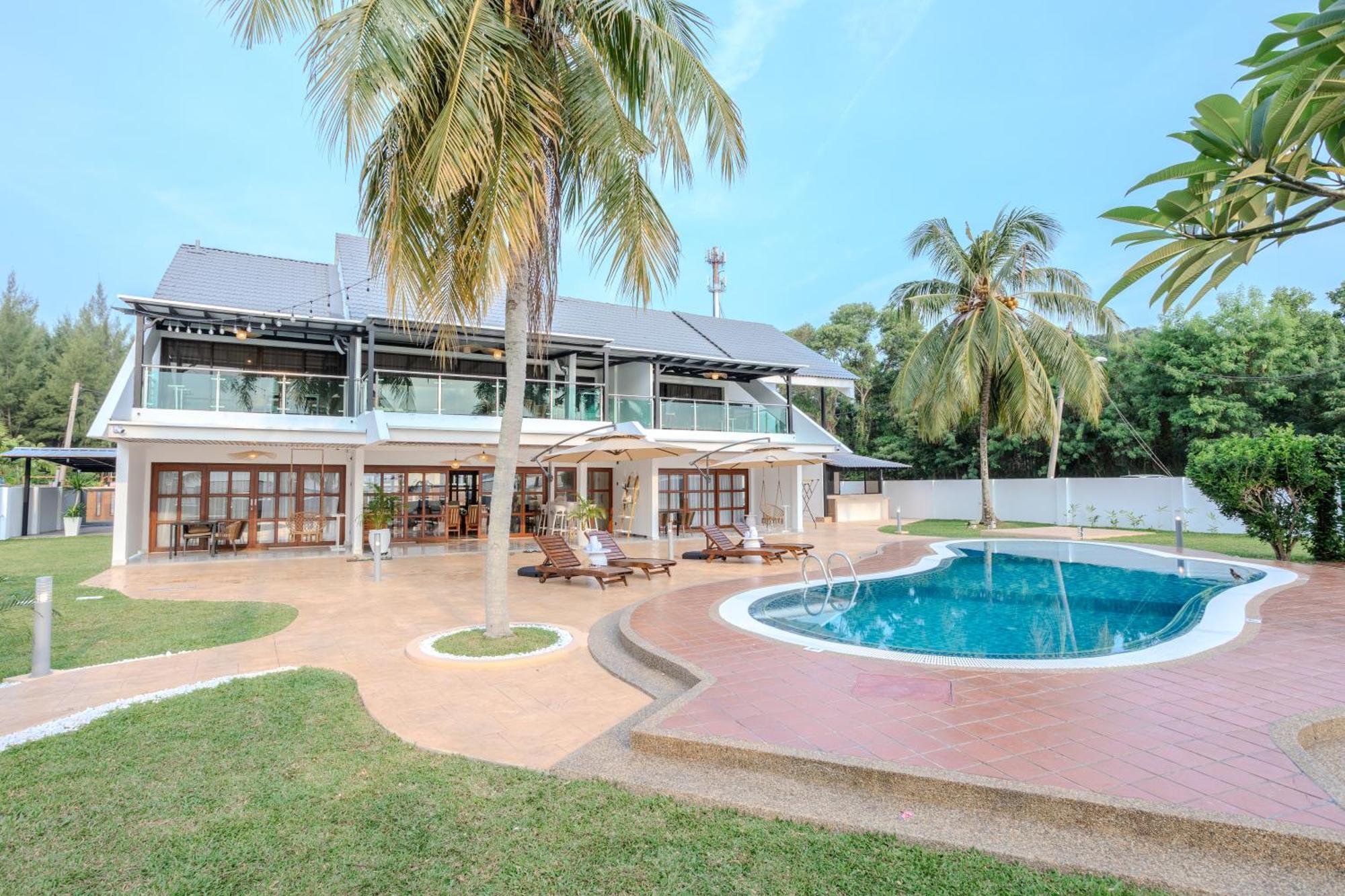 Suntai Villa, Beachfront Suites Kampong Si Ginting Exterior foto